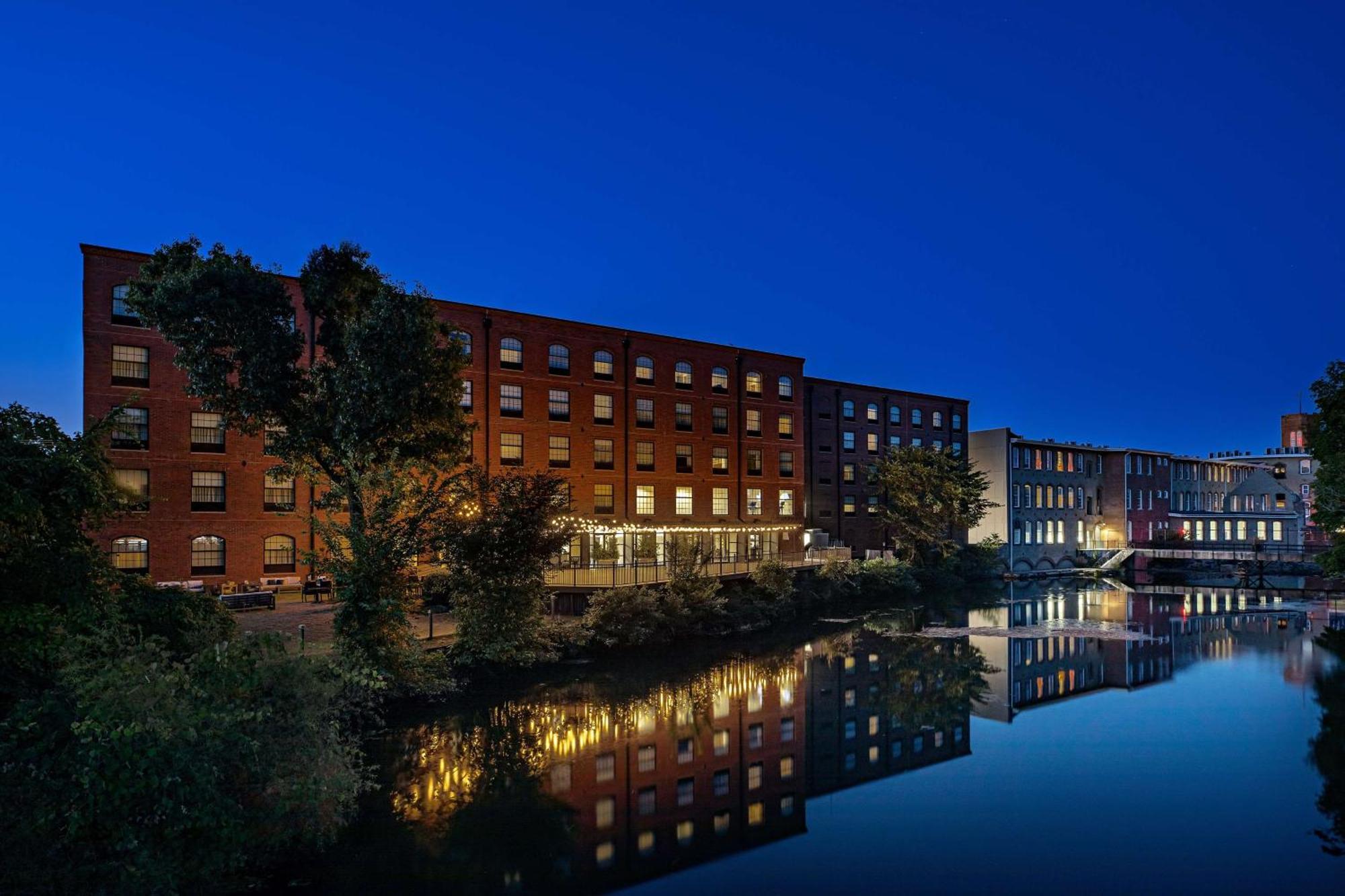 The Loom Hotel, Tapestry Collection By Hilton Warwick Exterior foto